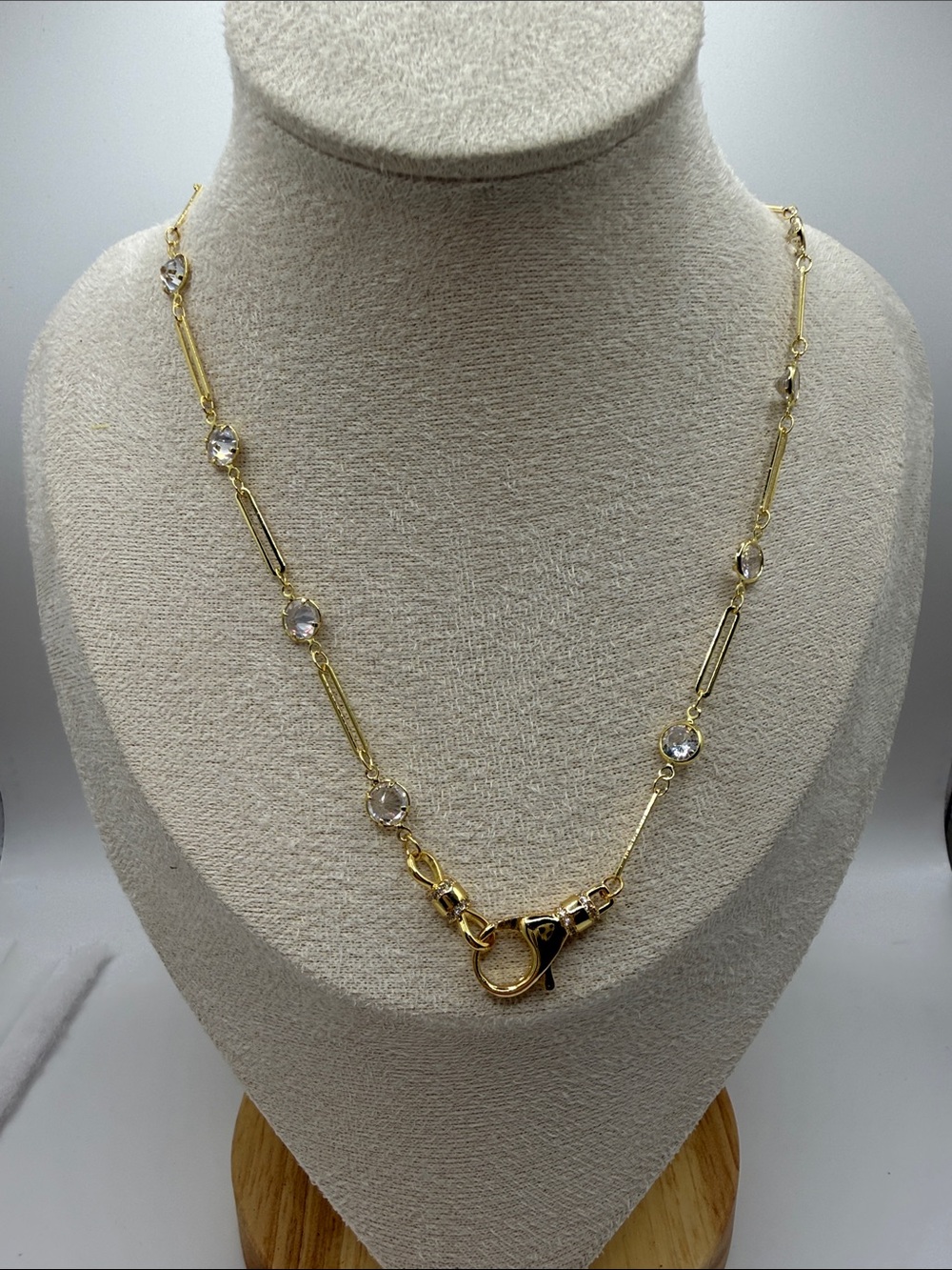 Gold Crystal Link Necklace - Elegant Women’s Jewelry 18inch